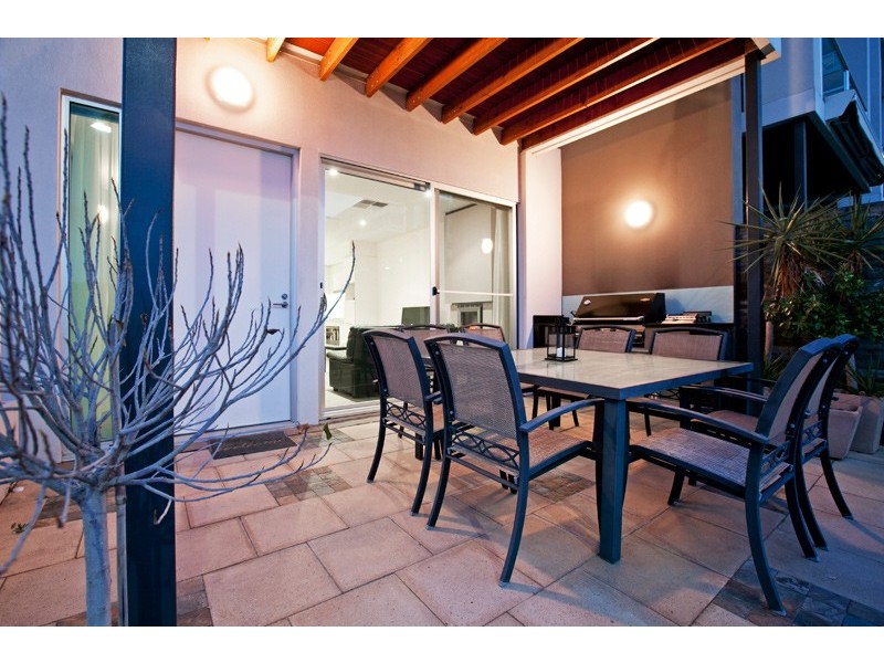 7 Tarni Court, New Port SA 5015