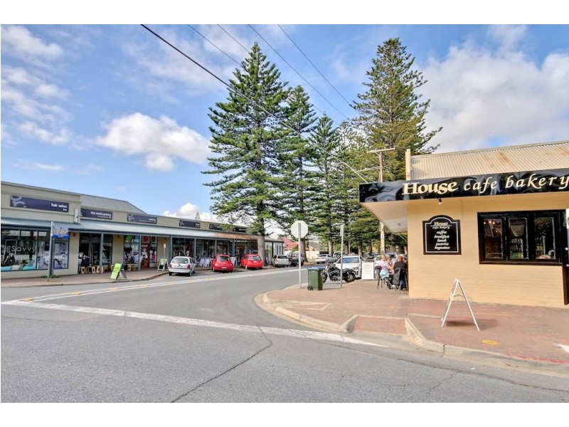 3 Jenny Place, Grange SA 5022