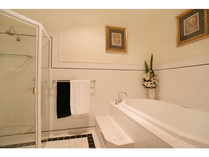 5 Mitchell Close, Fitzroy SA 5082