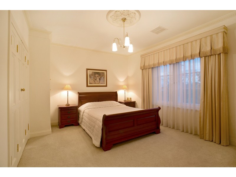 5 Mitchell Close, Fitzroy SA 5082
