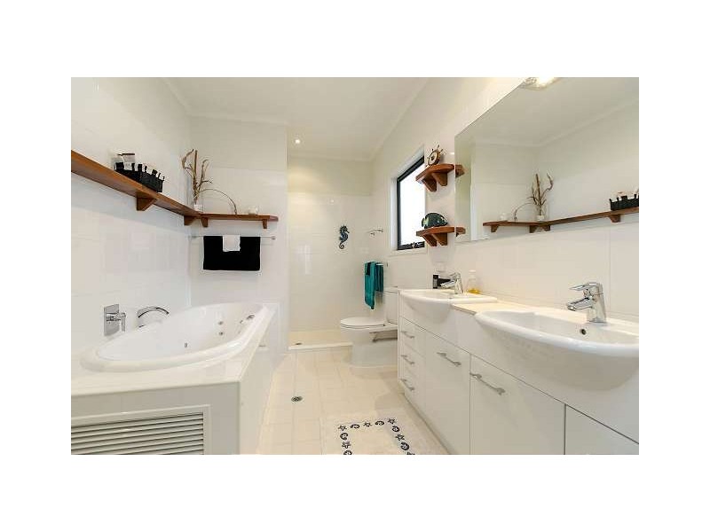 112a Seaview Road, West Beach SA 5024