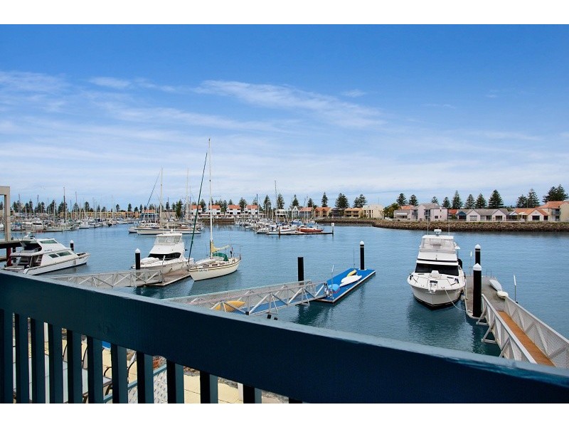 141 Gulf Point Drive, North Haven SA 5018