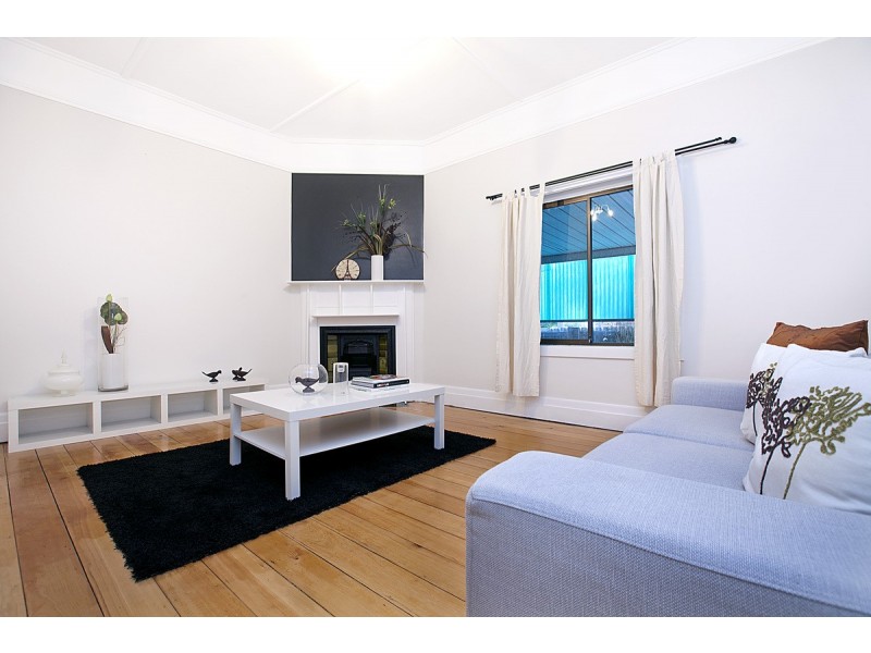 6 Railway Terrace, Largs Bay SA 5016