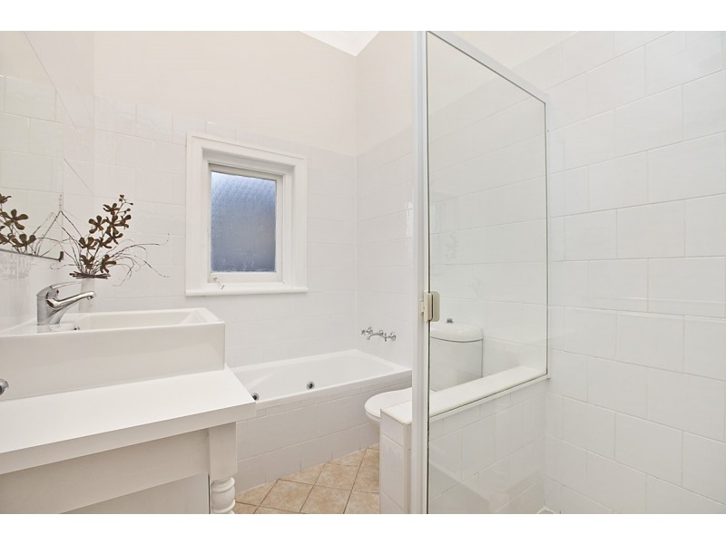 6 Railway Terrace, Largs Bay SA 5016