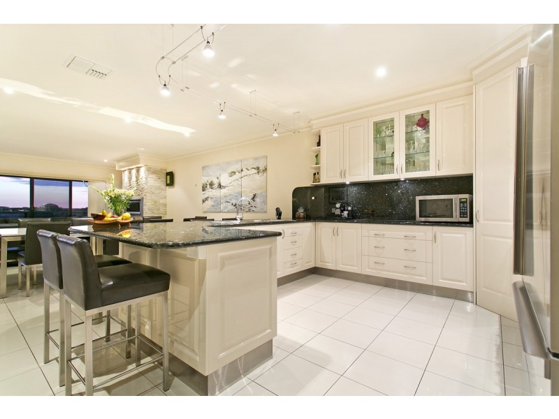 26 Gulf Point Drive, North Haven SA 5018