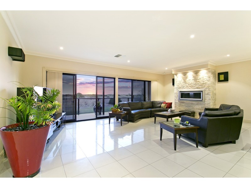 26 Gulf Point Drive, North Haven SA 5018