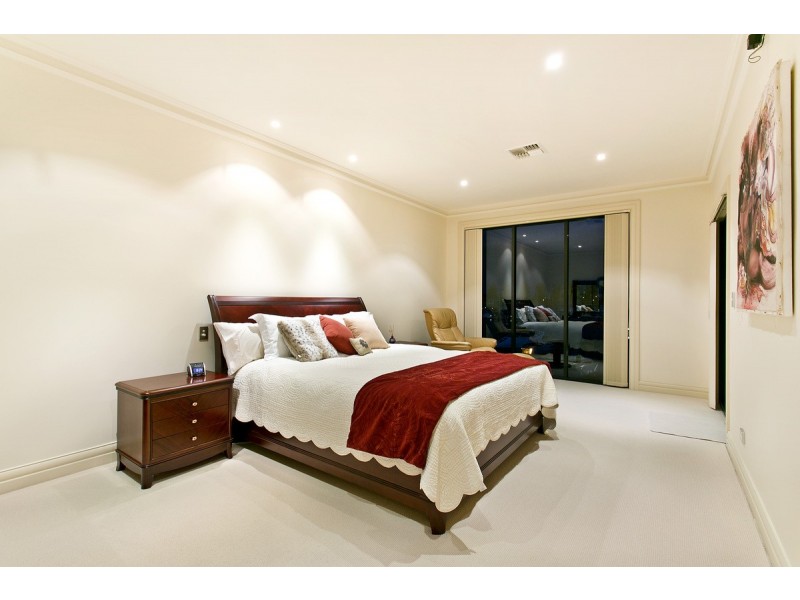 26 Gulf Point Drive, North Haven SA 5018