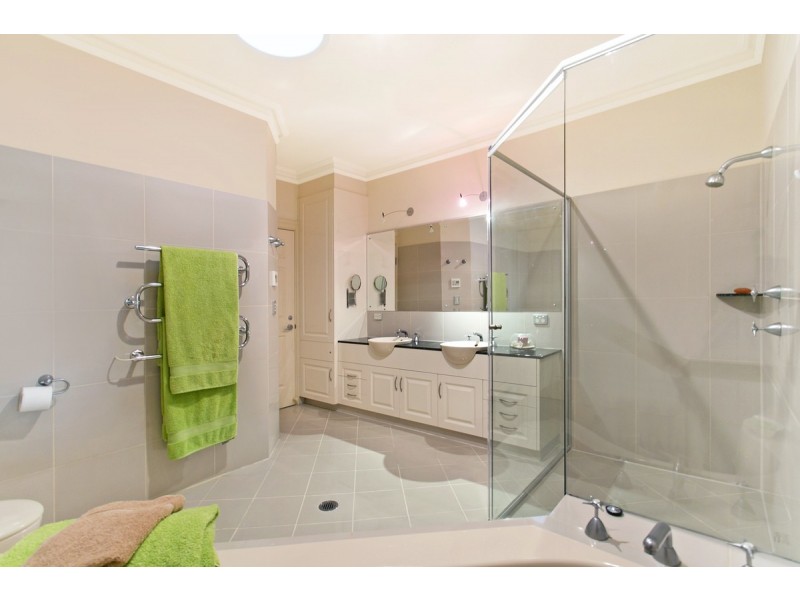 26 Gulf Point Drive, North Haven SA 5018