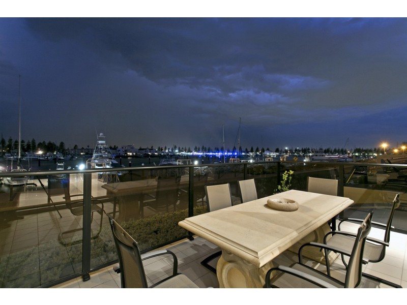 26 Gulf Point Drive, North Haven SA 5018