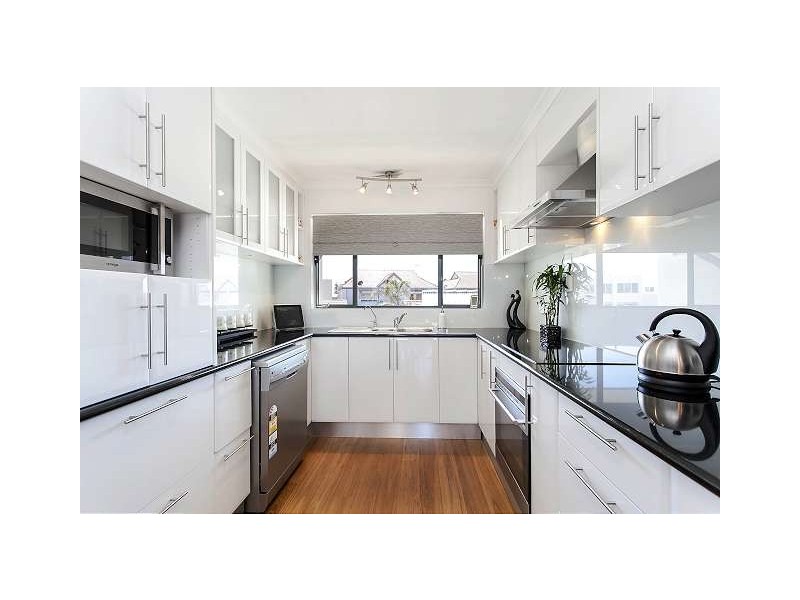 132 Gulf Point Drive, North Haven SA 5018