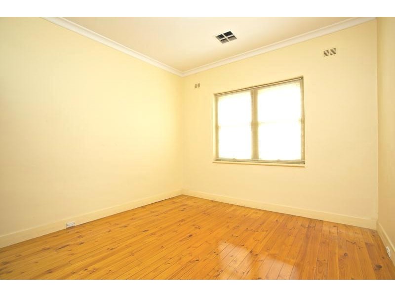 8 Hotchkiss Crescent, Croydon Park SA 5008