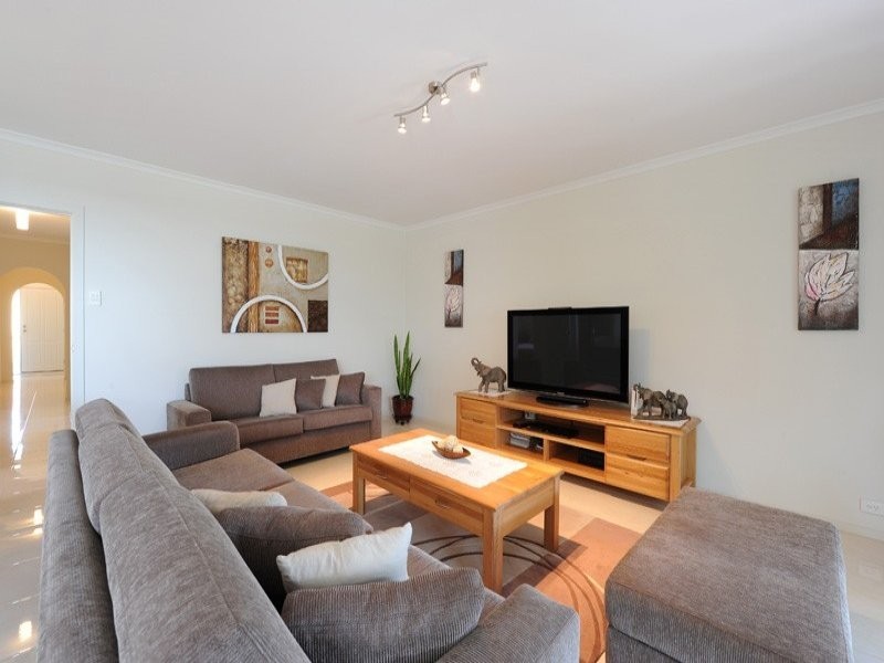 9 Eaton Avenue, Kilburn SA 5084