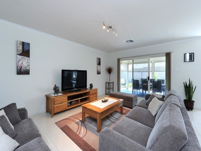 9 Eaton Avenue, Kilburn SA 5084