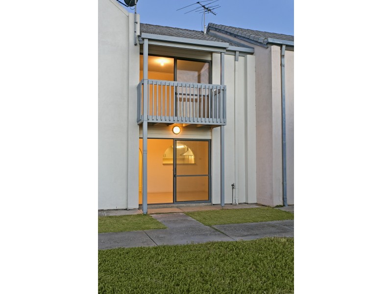 122 Gulf Point Drive, North Haven SA 5018