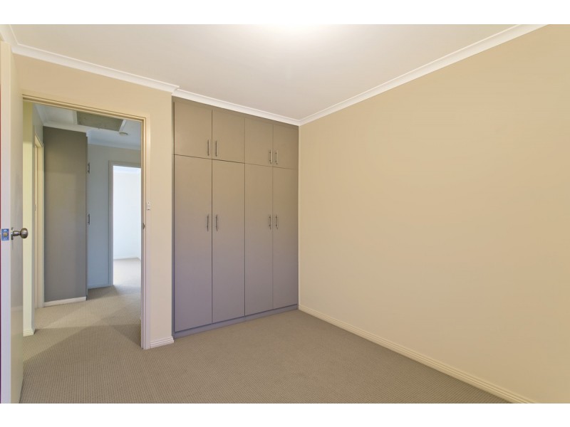 122 Gulf Point Drive, North Haven SA 5018
