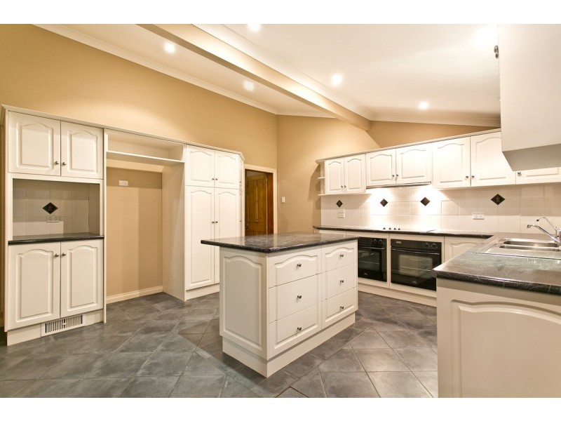 23 Melbourne Place, Alberton SA 5014