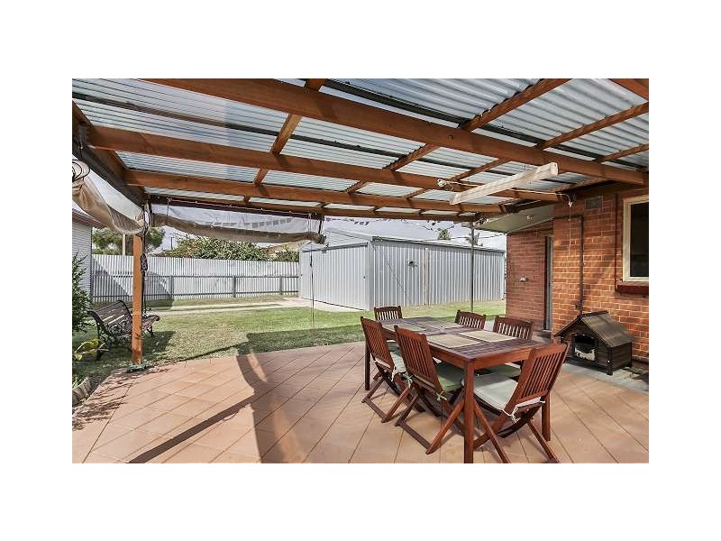 18 Echunga Street, Taperoo SA 5017