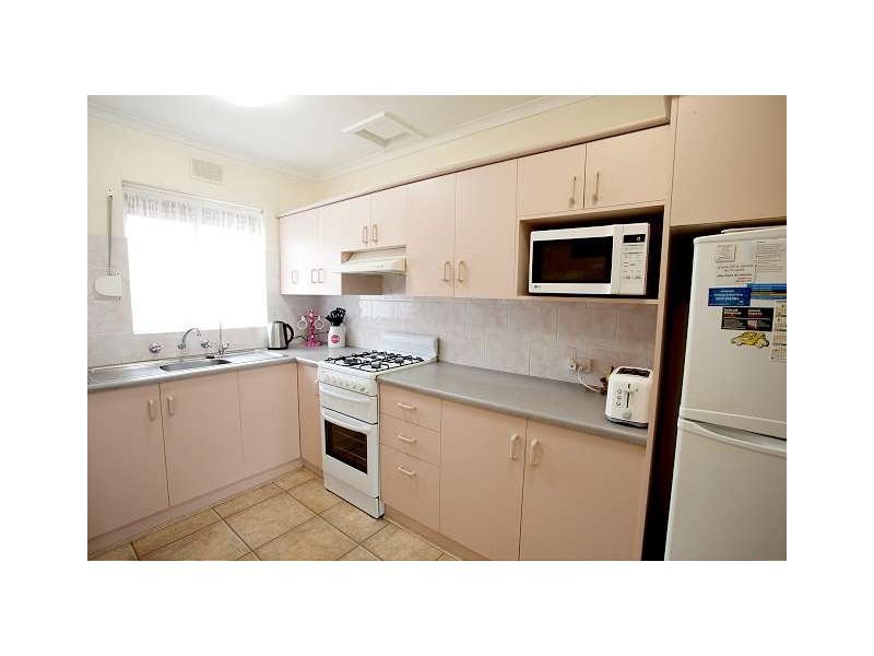 2/2 Sunnyside Grove, Semaphore Park SA 5019