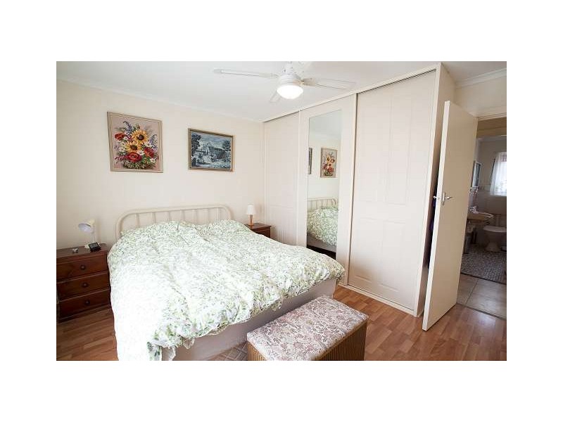 2/2 Sunnyside Grove, Semaphore Park SA 5019