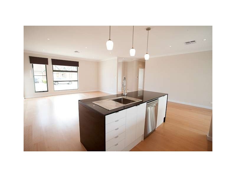 1a Vickers Avenue, Hendon SA 5014