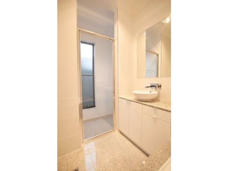 1a Vickers Avenue, Hendon SA 5014