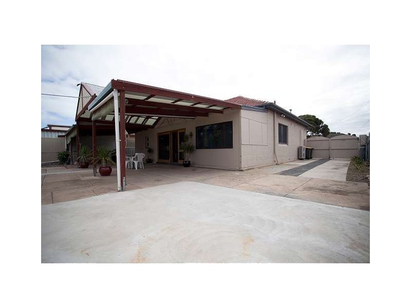 28 Fortisgreen Avenue, Pennington SA 5013