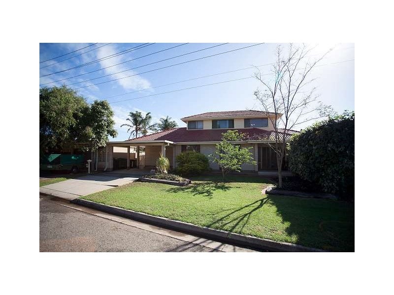 22 Santiago Street, West Lakes Shore SA 5020