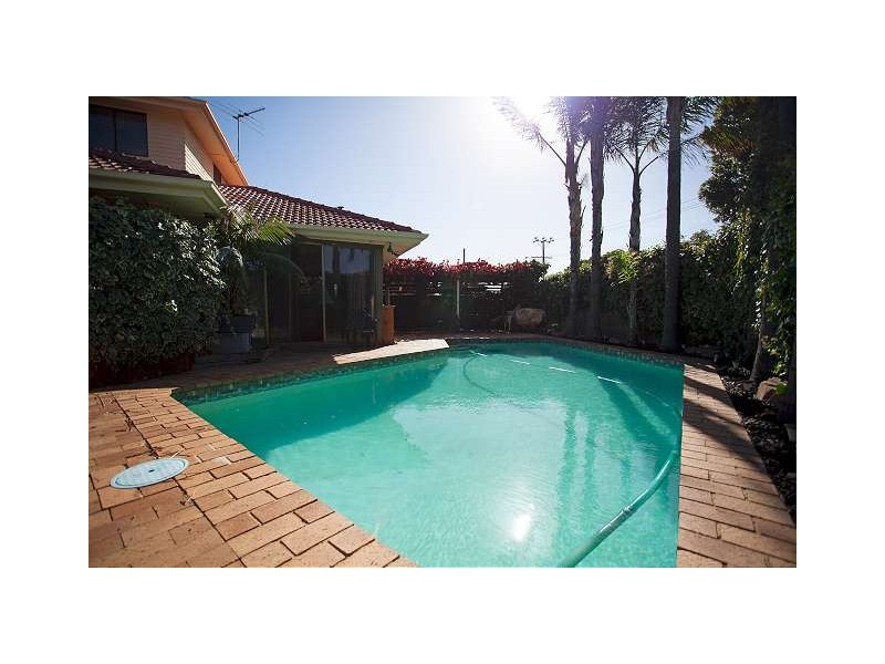 22 Santiago Street, West Lakes Shore SA 5020