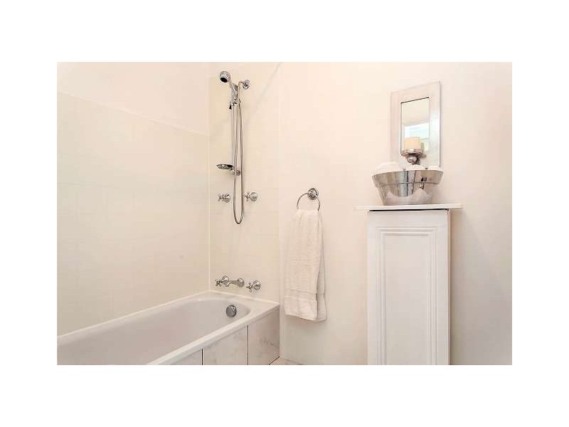 1 Evans Street, Woodville South SA 5011