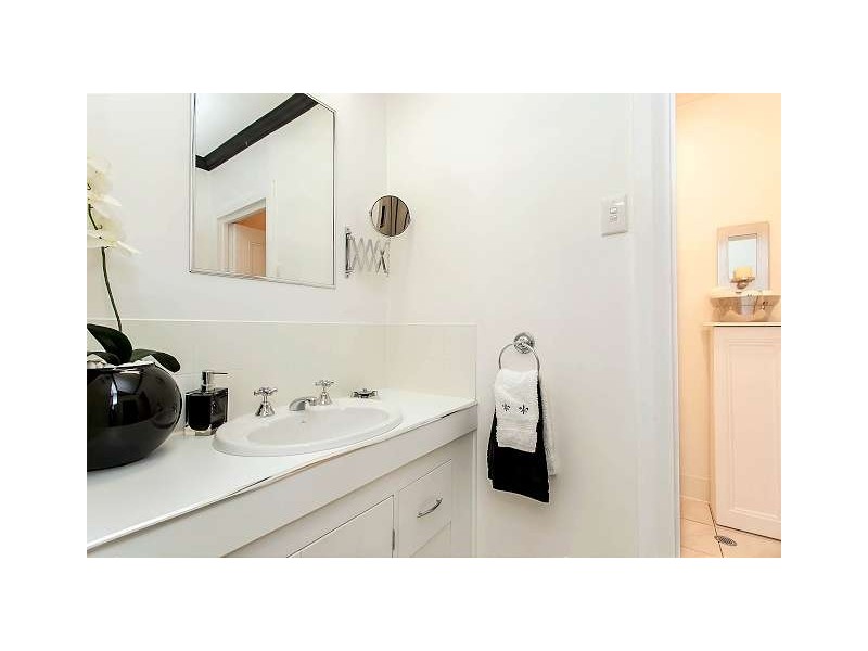 1 Evans Street, Woodville South SA 5011