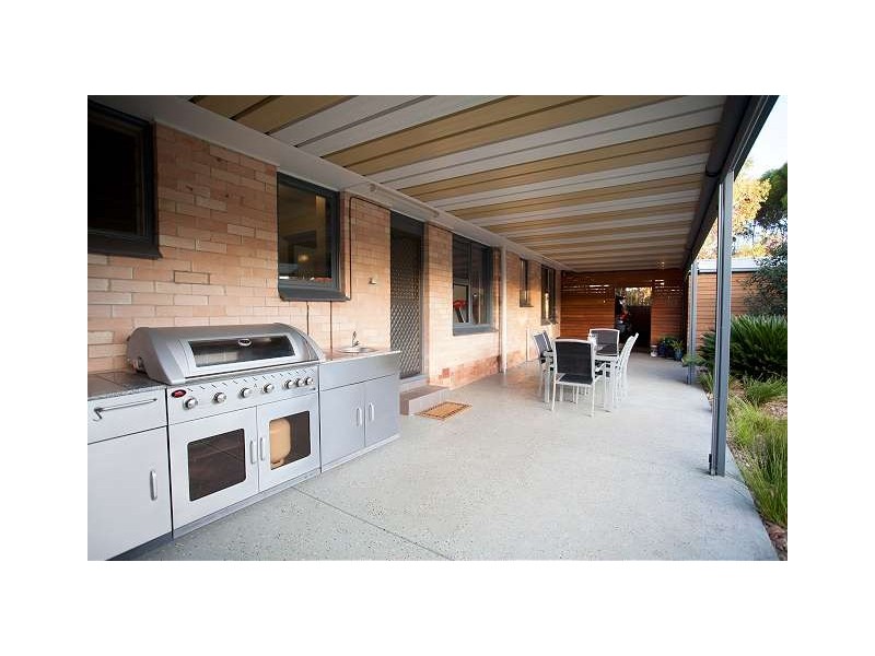 2 Loral Street, Modbury SA 5092