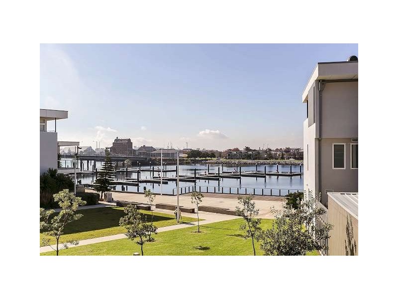 209 The Sails, New Port SA 5015