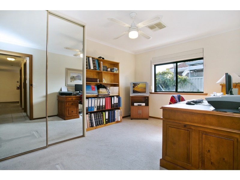 71 Klingberg Drive, North Haven SA 5018