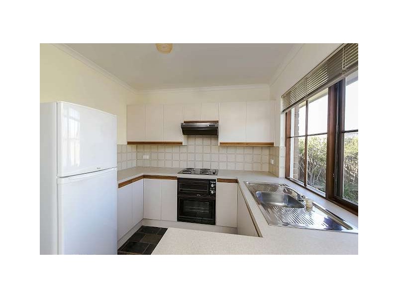 2/100 Jetty Road, Largs Bay SA 5016