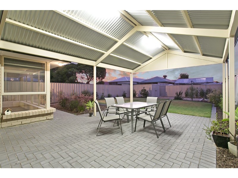 303 Railway Terrace, Taperoo SA 5017