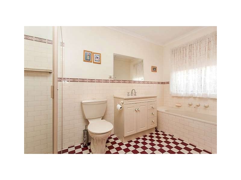 8 Victoria Street, Glanville SA 5015