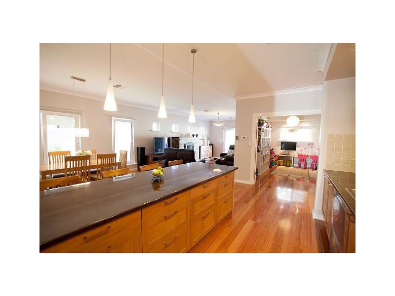 21A Ashburton Avenue, West Lakes Shore SA 5020