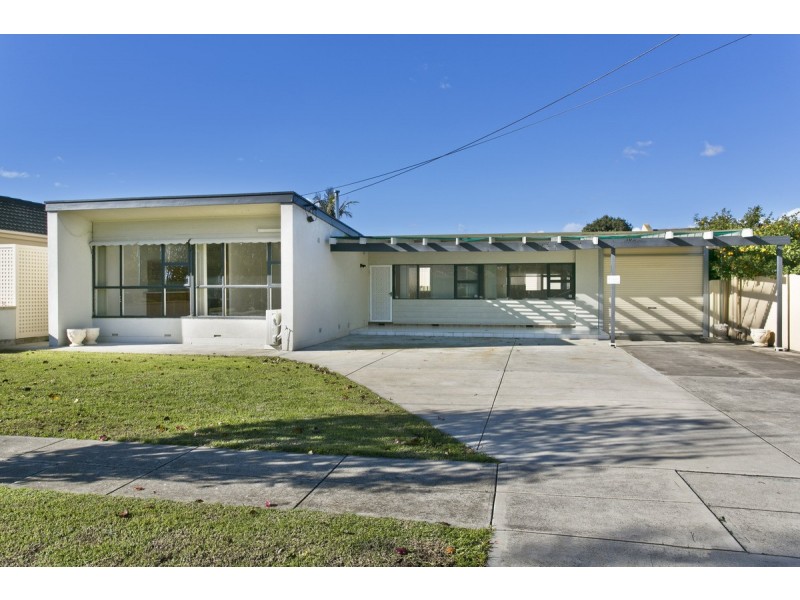 15 Broadmore Avenue, Fulham SA 5024