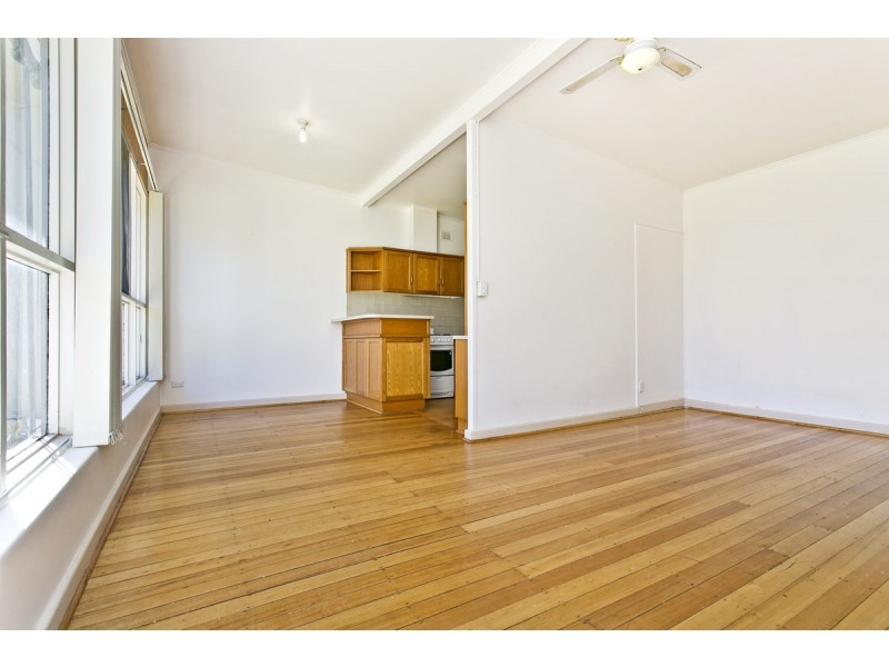 15 Broadmore Avenue, Fulham SA 5024