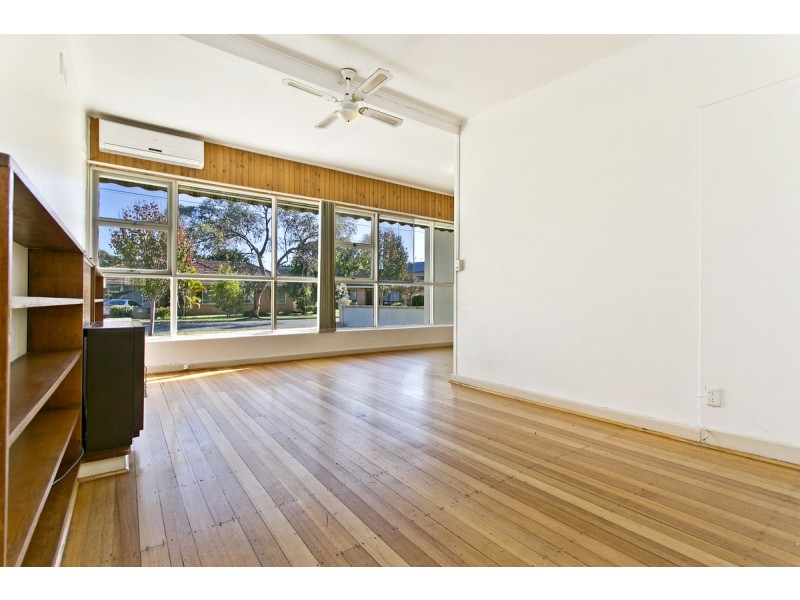 15 Broadmore Avenue, Fulham SA 5024