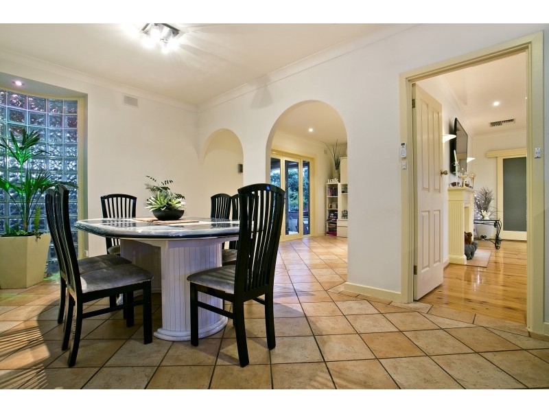 9 Mooloola Way, West Lakes Shore SA 5020