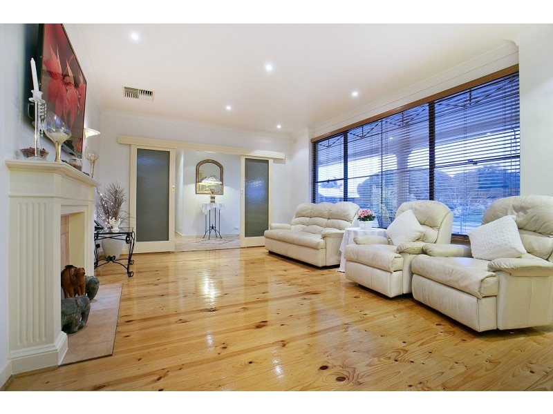 9 Mooloola Way, West Lakes Shore SA 5020