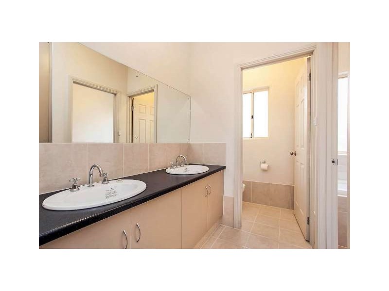 15 Inglewood Street, Mansfield Park SA 5012