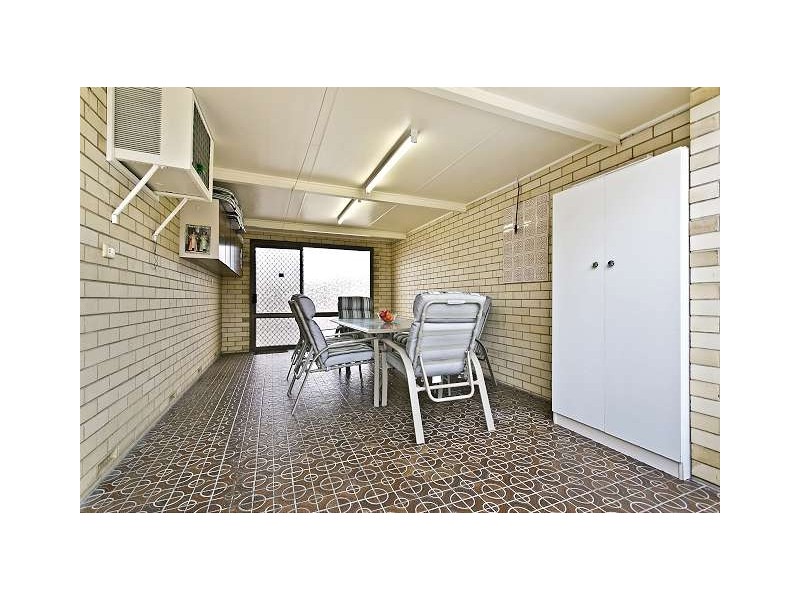 2/114 Military Road, Semaphore SA 5019