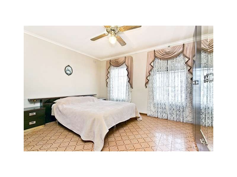 2/114 Military Road, Semaphore SA 5019