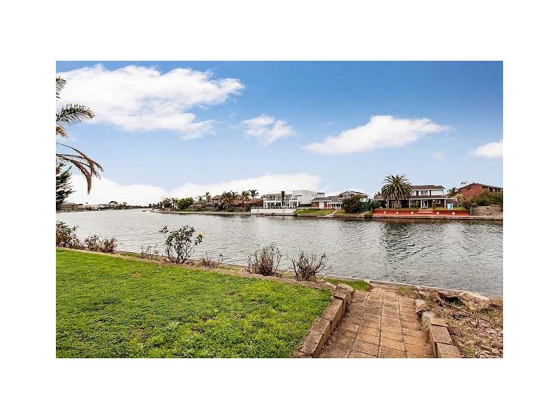 19 Boyd Crescent, West Lakes Shore SA 5020