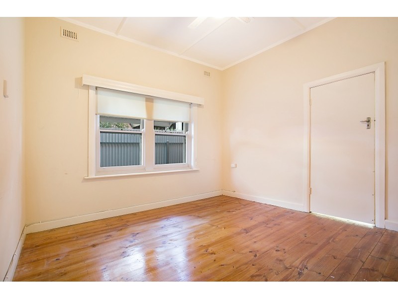 27 Jetty Road, Largs Bay SA 5016
