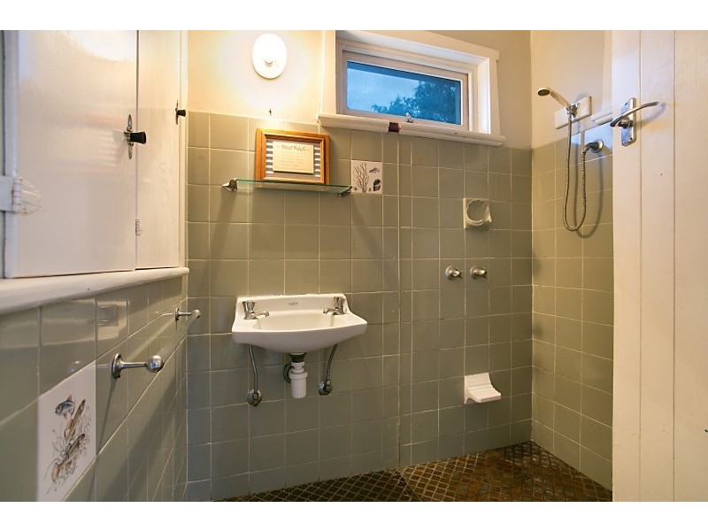 27 Jetty Road, Largs Bay SA 5016