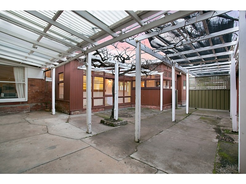 27 Jetty Road, Largs Bay SA 5016
