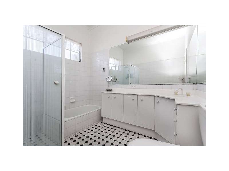 2 Draper Street, Largs North SA 5016